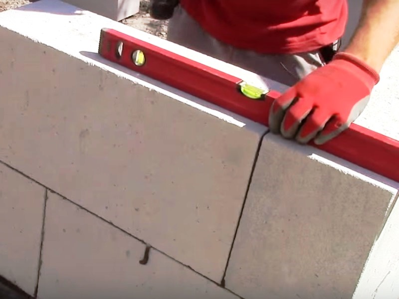 Кладка стен и перегородок из газоблока, пазогребневых плит и кирпича в Петропавловск-Камчатский